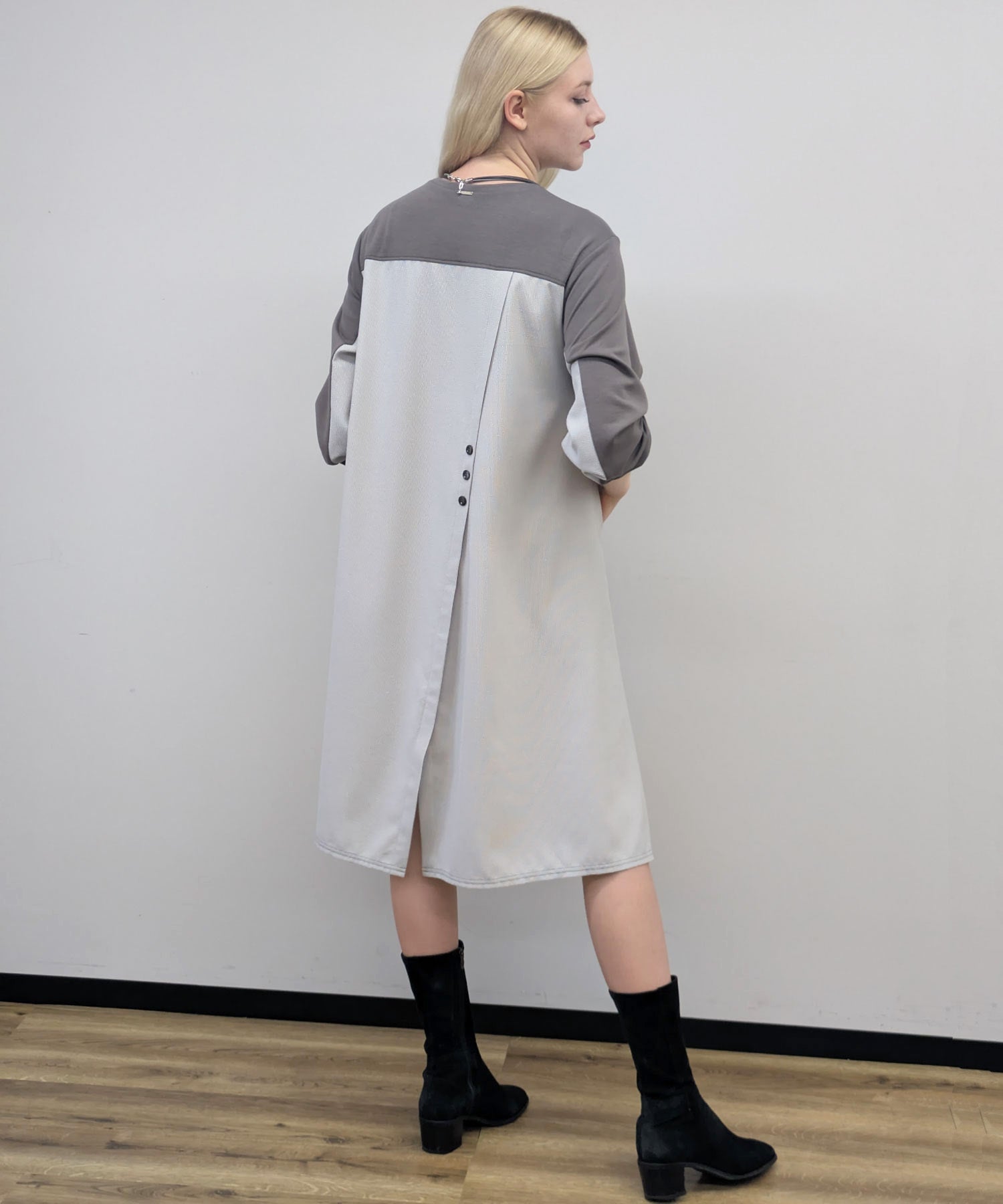 【26AW】サイドストライプクールネックワンピース(品番:0260089)