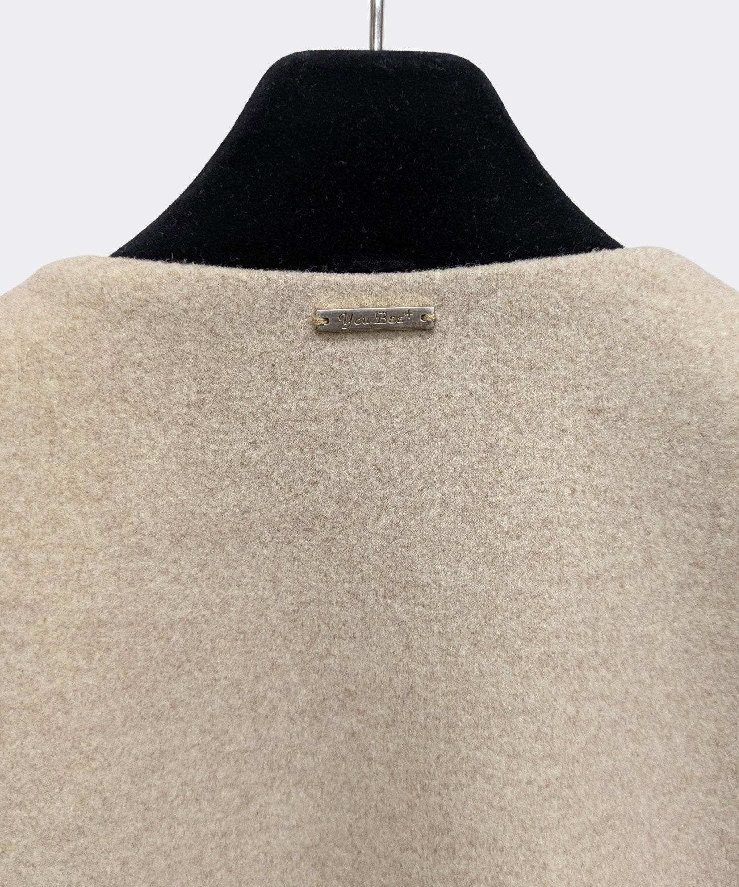 【26AW】シャギーファー切り替えノーカラーベスト(品番:0260259)