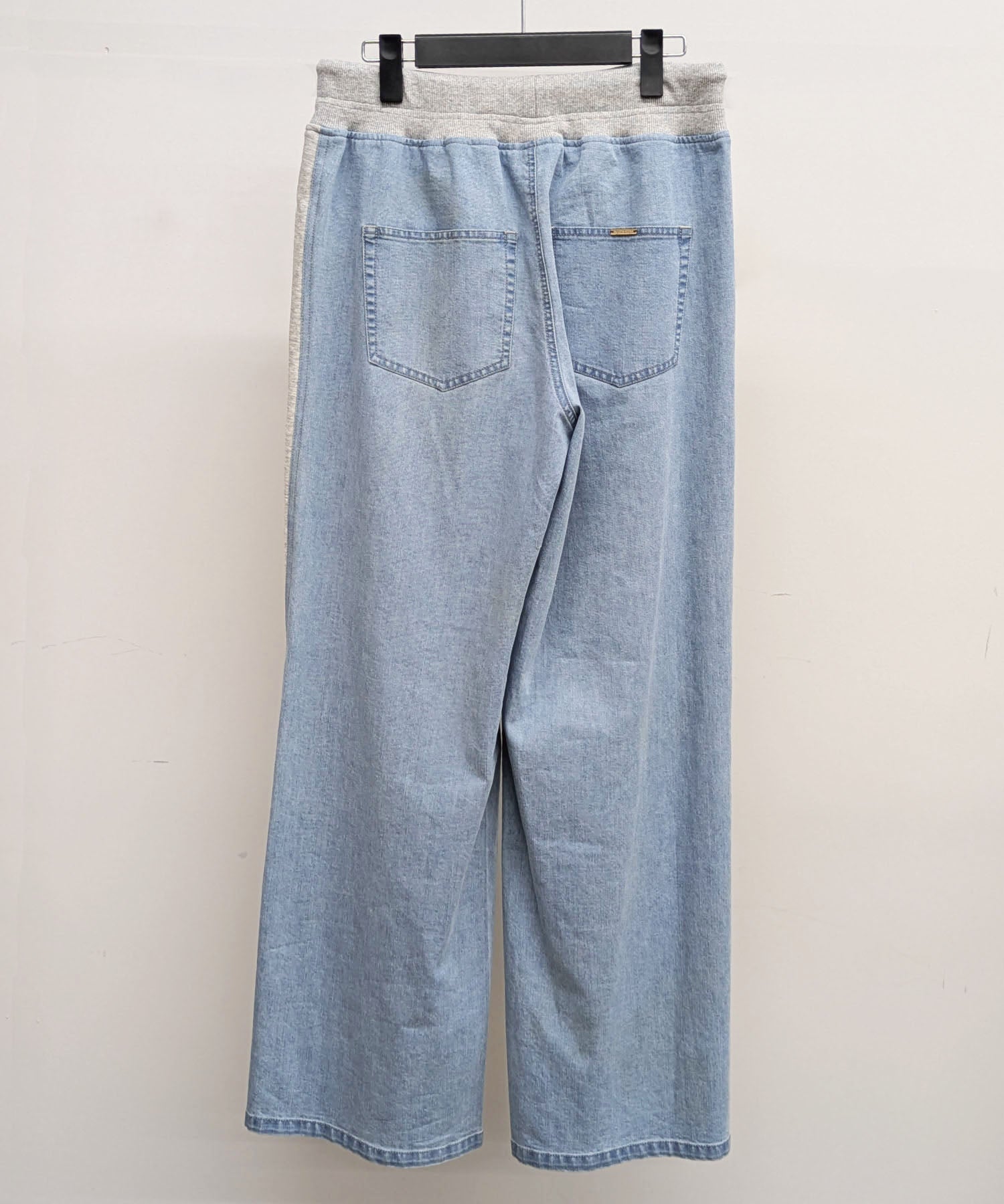 ライトストレッチワイドデニムパンツ(品番:0111839)