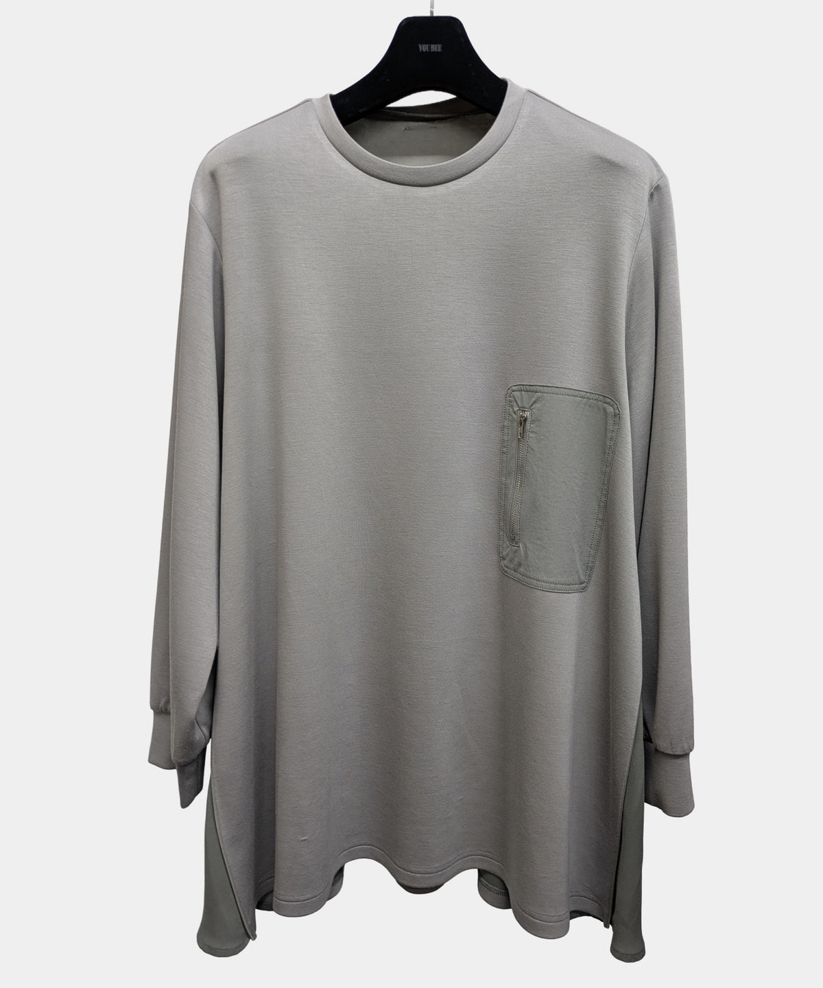 【26AW】脇マチシフォン切替 ジップポケット付きチュニック（品番：0260189）