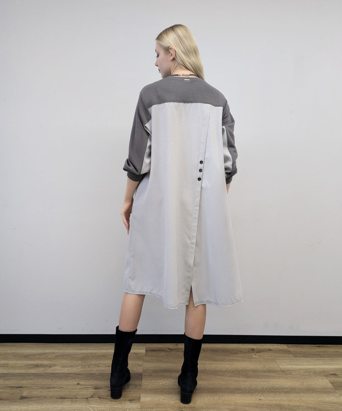 【26AW】サイドストライプクールネックワンピース（品番：0260089）