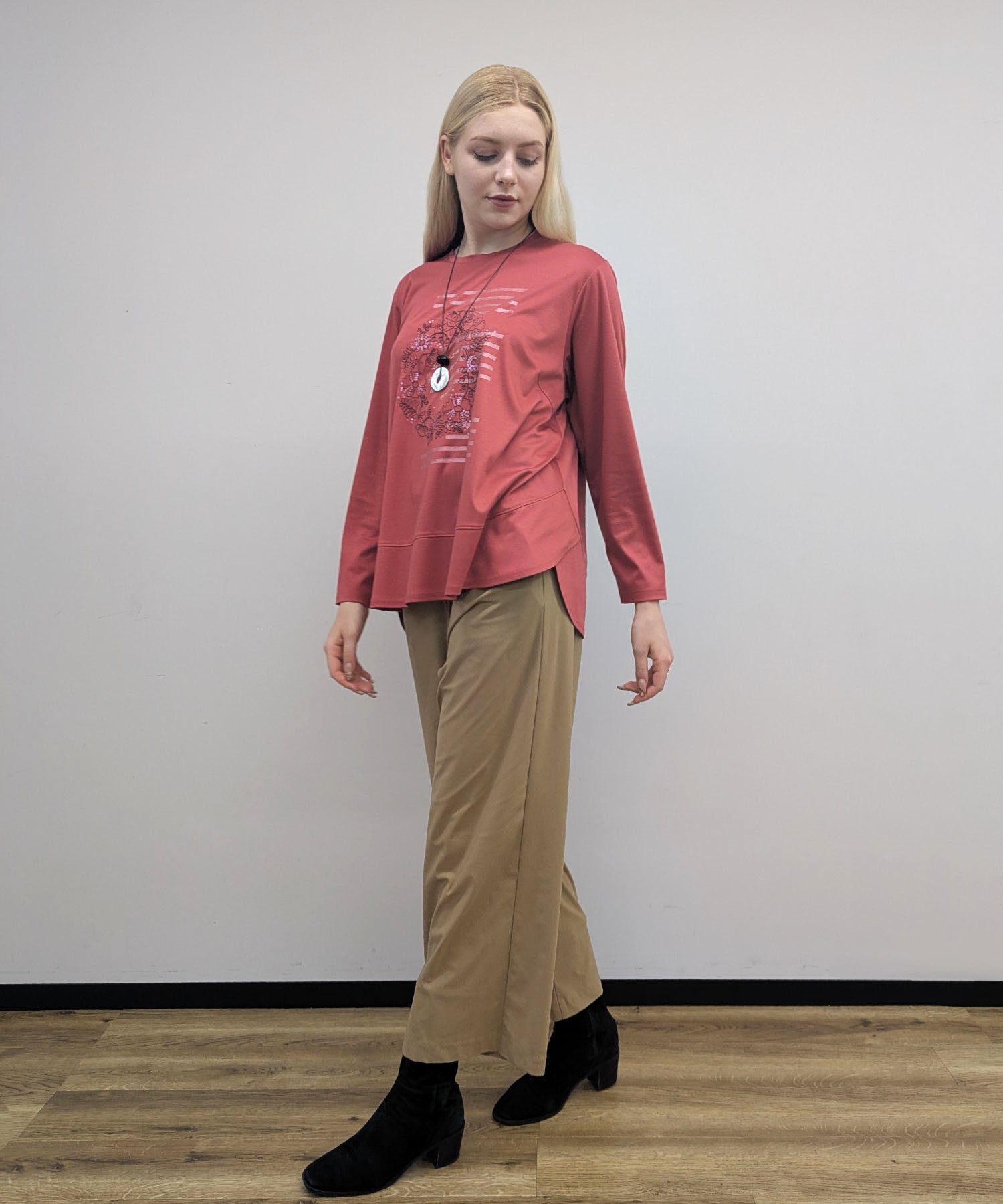 【26AW】ナイロンストレッチワイドパンツ（品番：0210019）同型EXサイズ(品番：0210020)
