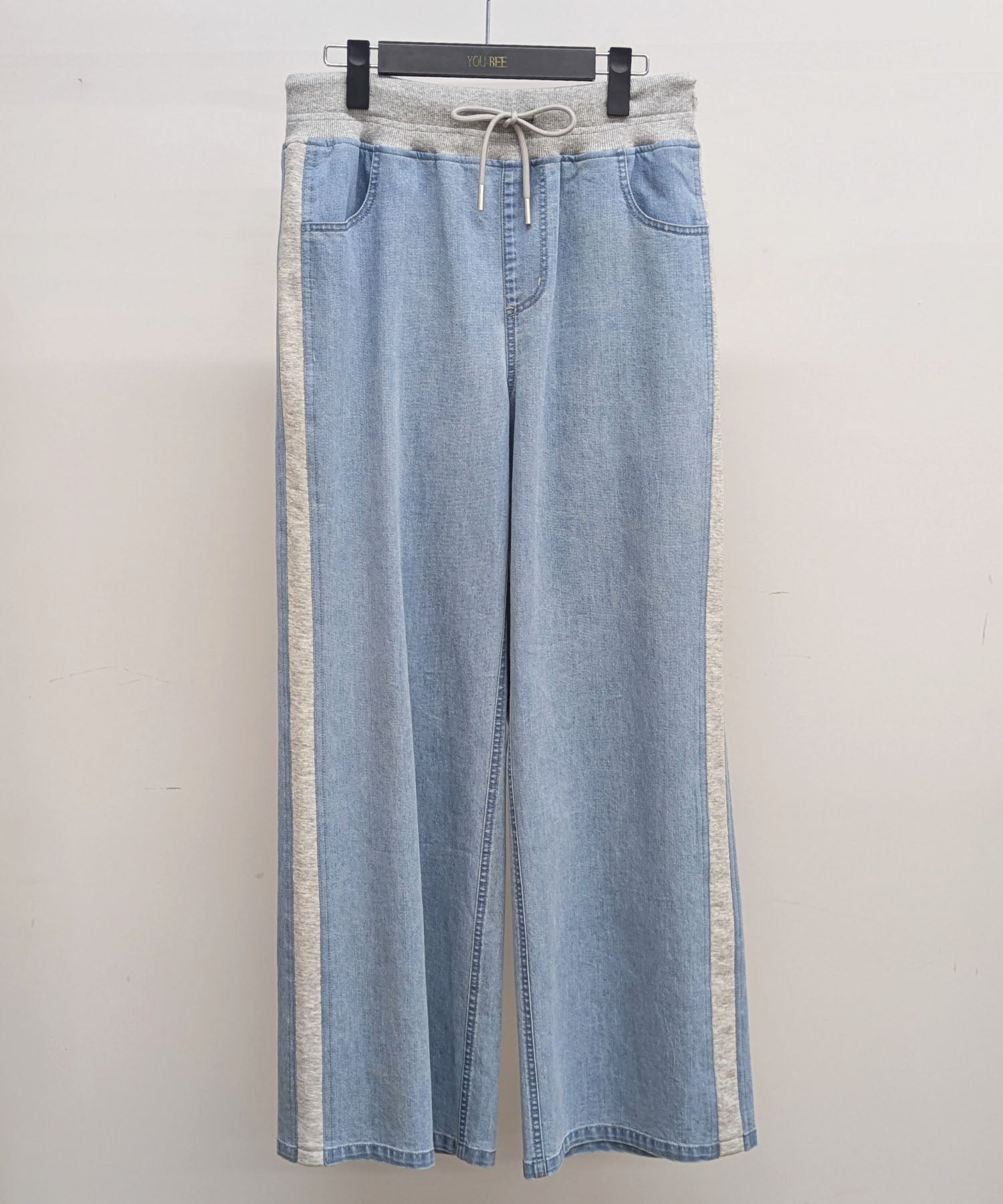 ライトストレッチワイドデニムパンツ（品番：0111839）