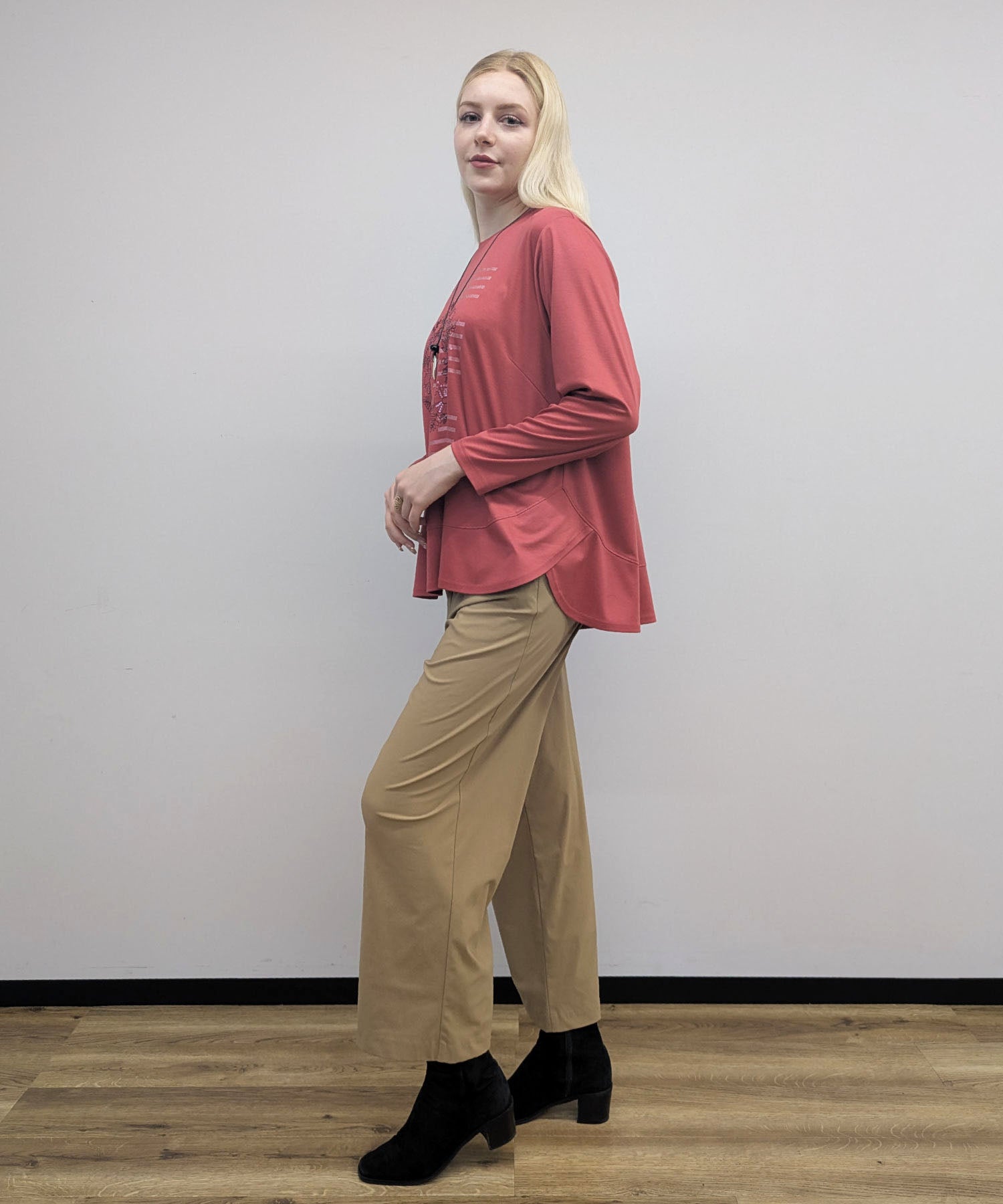 【26AW】ナイロンストレッチワイドパンツ（品番：0210019）同型EXサイズ(品番：0210020)