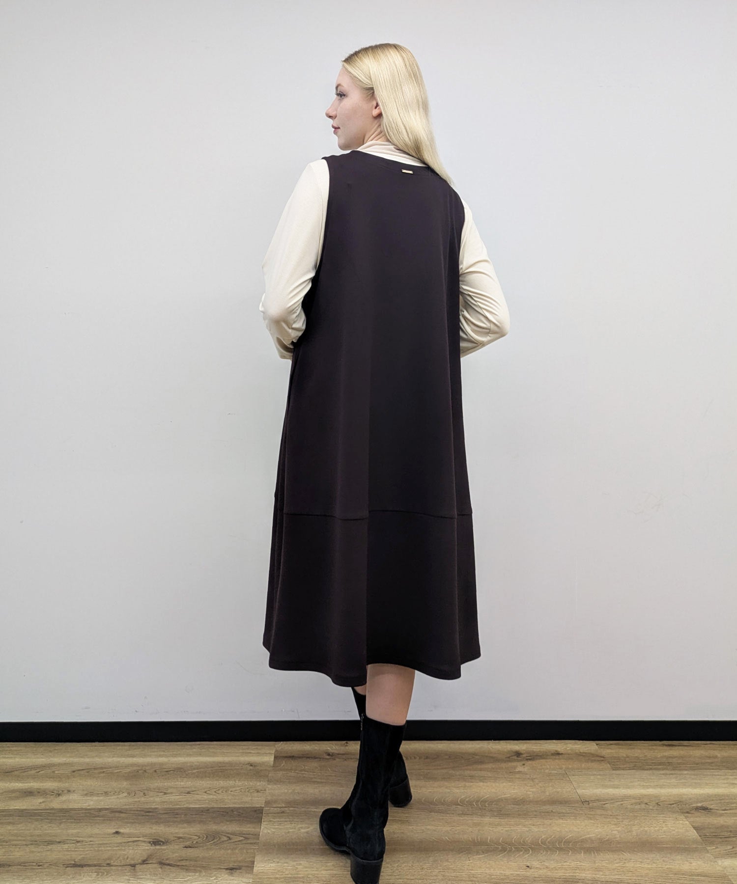 【26AW】タックAラインジャンパースカート（品番：0260079）