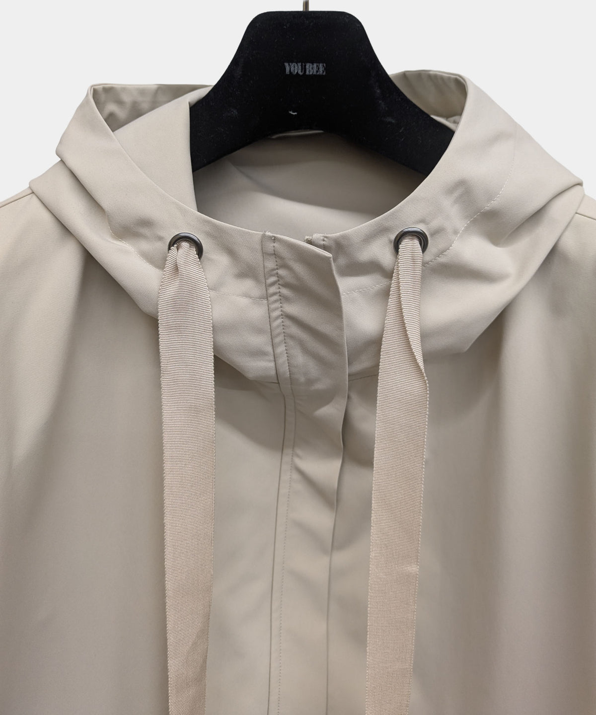 【26AW】バッグフレアフーデッドパーカー（品番：0260359）